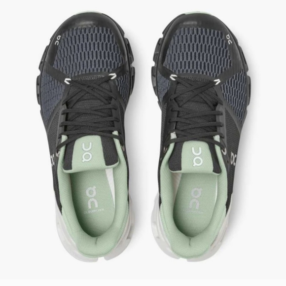 On Cloud Cloudflyer Helion Cloudtec Swiss Engineering, Black/Mint, Size 10 - Picture 1 of 16